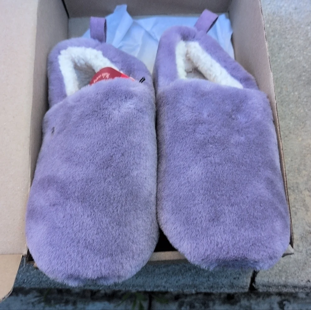 Cozy Purple Mens Slippers Size 9-10